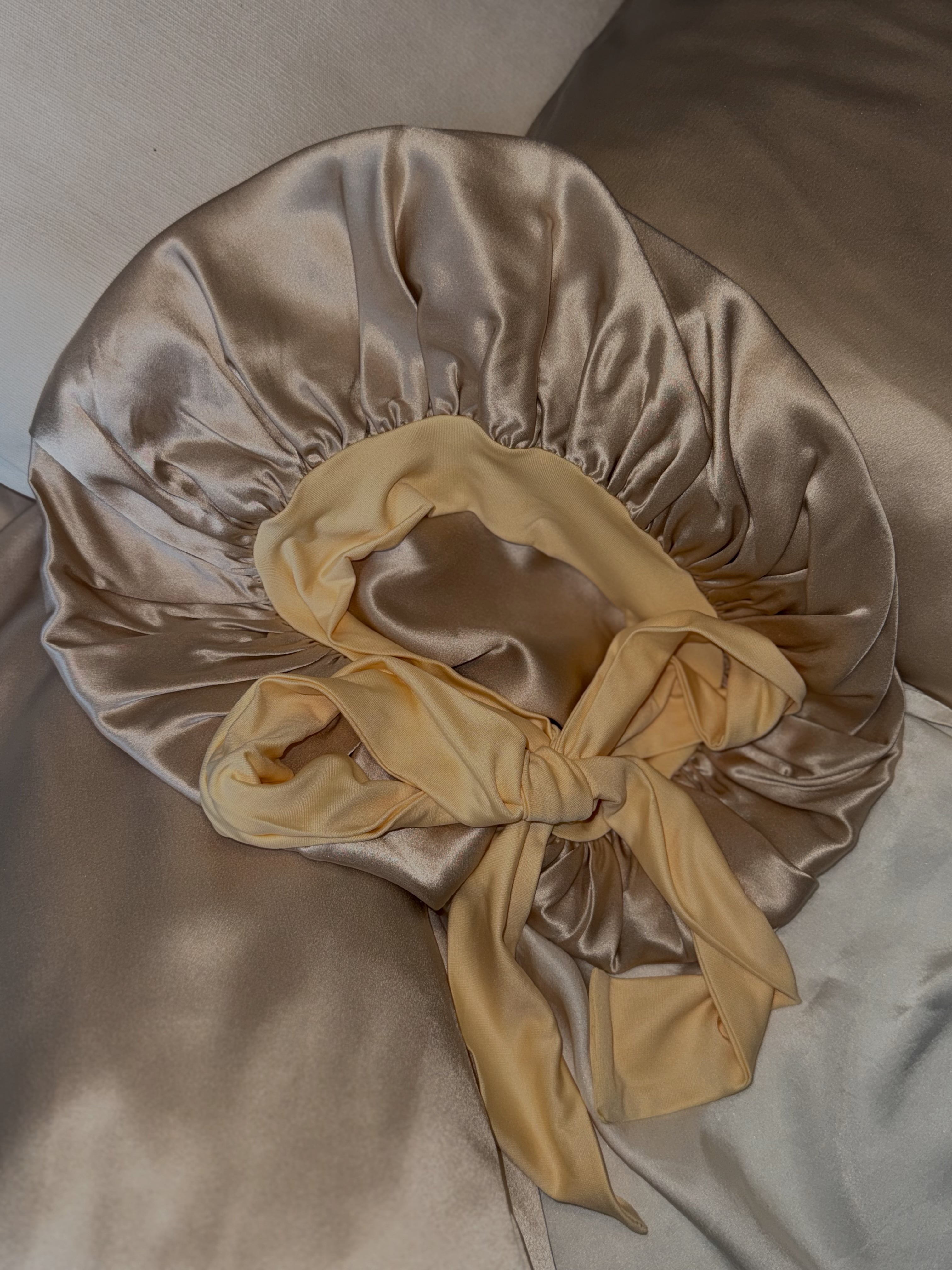 Seda Silk Bonnet